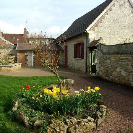Gite A La Campagne Cressonsacq Exterior foto